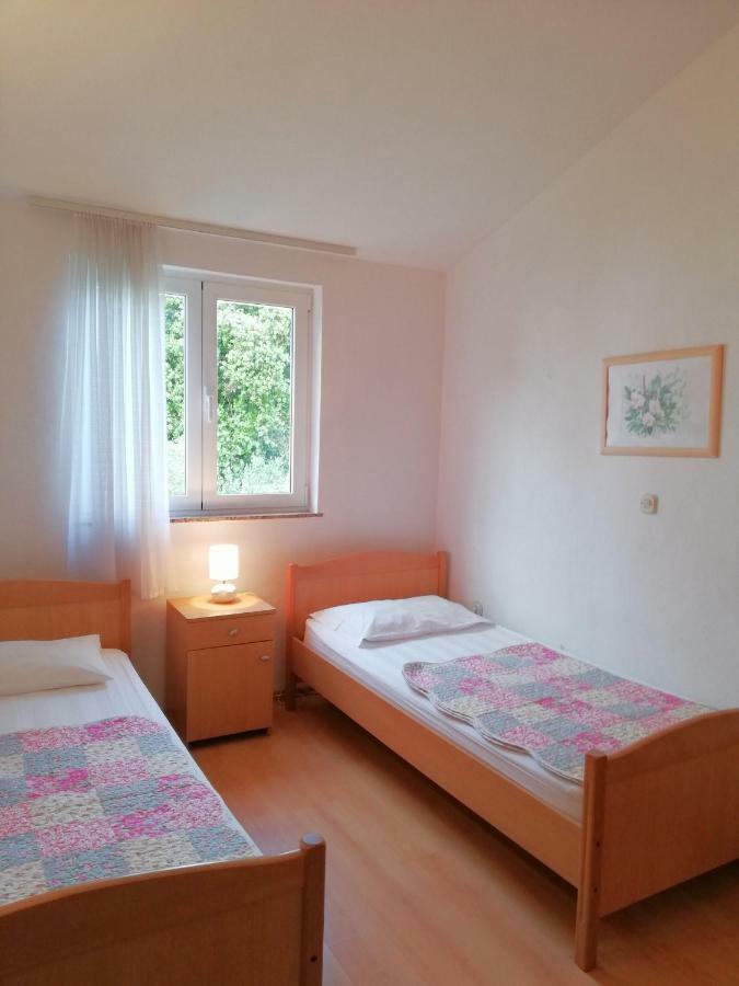 Apartments Roko Lalin Pakostane Luaran gambar