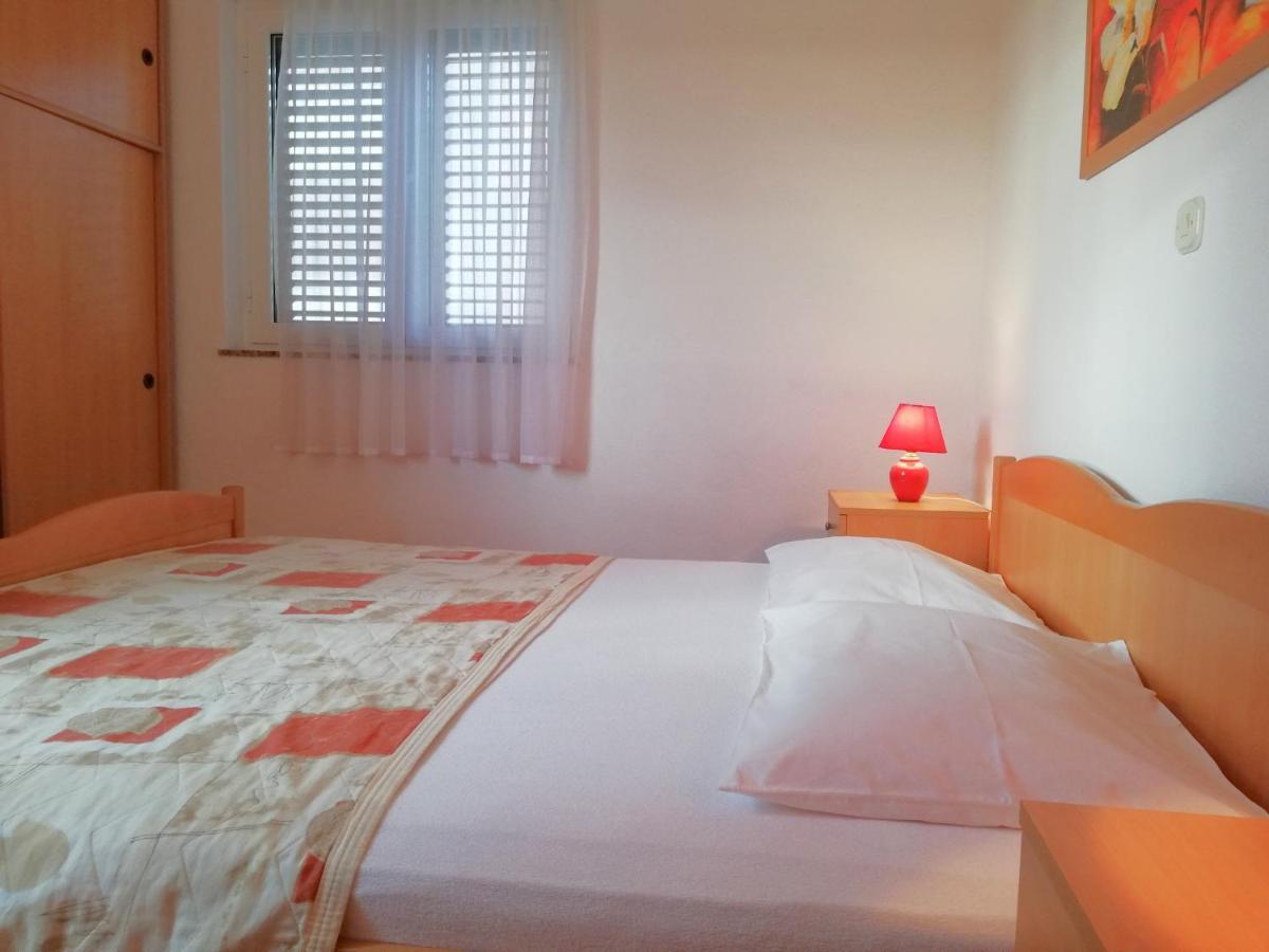 Apartments Roko Lalin Pakostane Luaran gambar